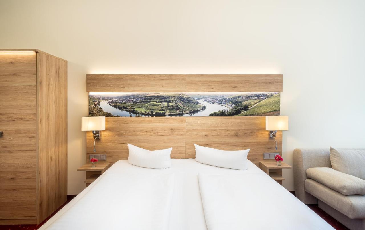 Hotel Moselblick Winningen Exterior photo